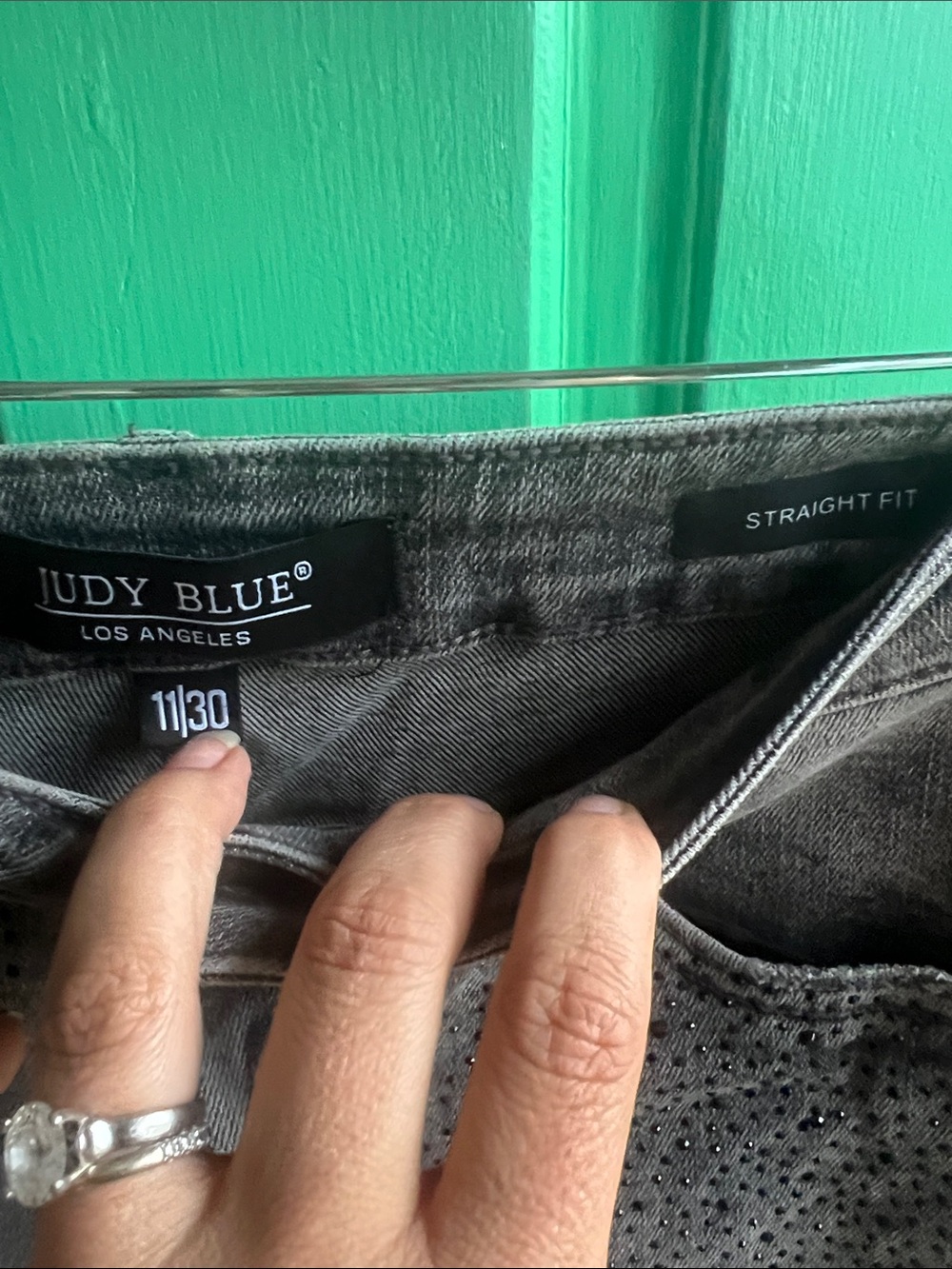 Judy Blue Gray Washed Straight Jeans with Stud Accents Size 11/30 - Picture 2 of 5